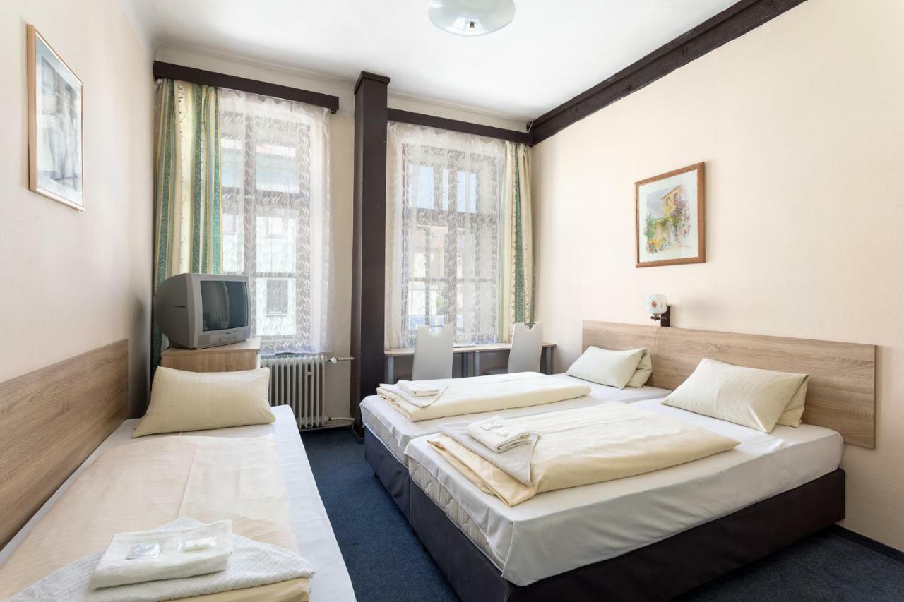 Penzion Hotel Morrison Пльзень Экстерьер фото