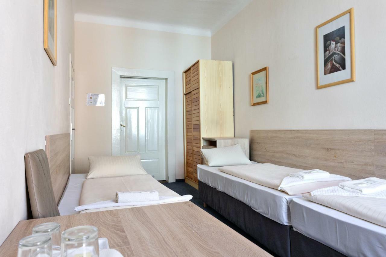 Penzion Hotel Morrison Пльзень Экстерьер фото
