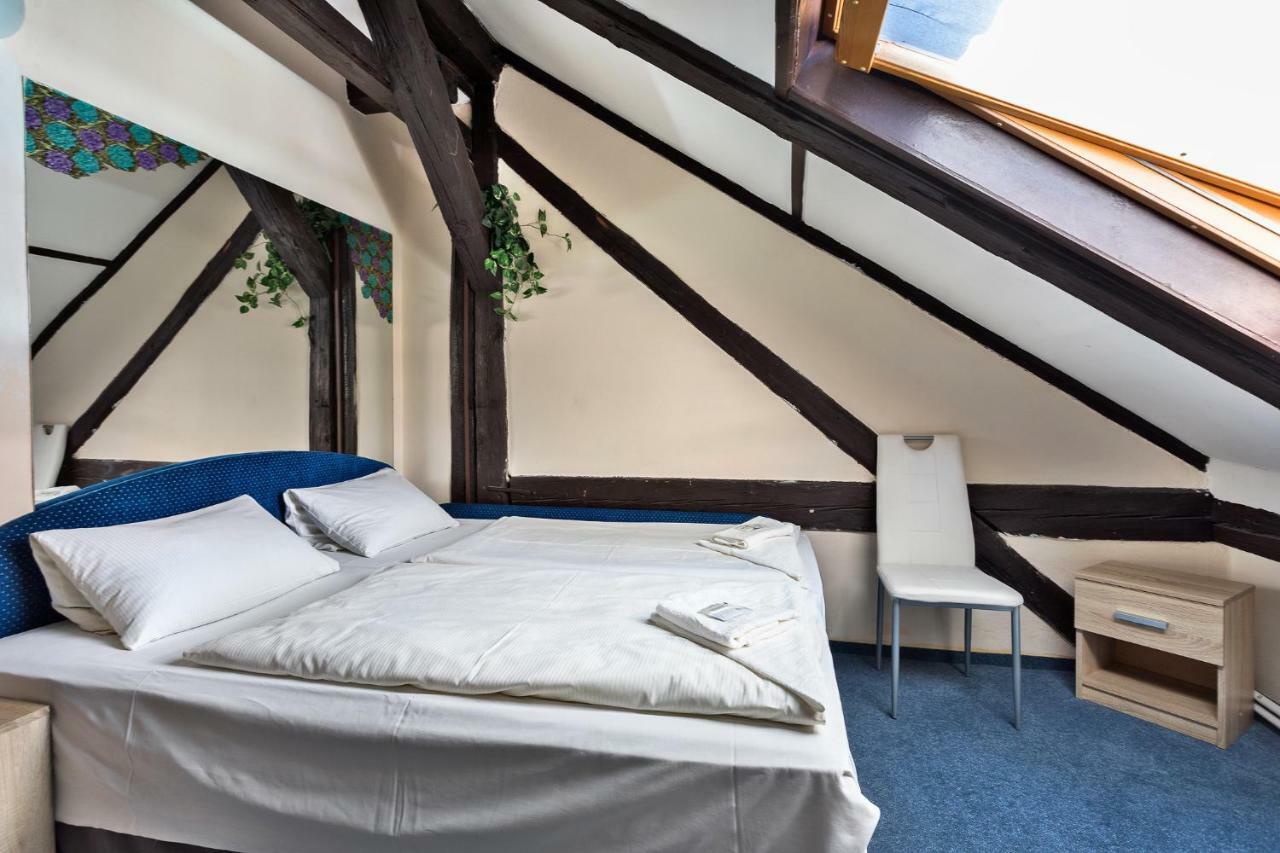 Penzion Hotel Morrison Пльзень Экстерьер фото